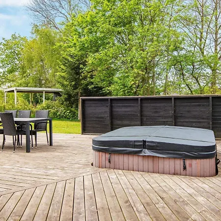 Vakantiehuis Three-bedroom Holiday In Børkop 7 Egeskov (Syddanmark)